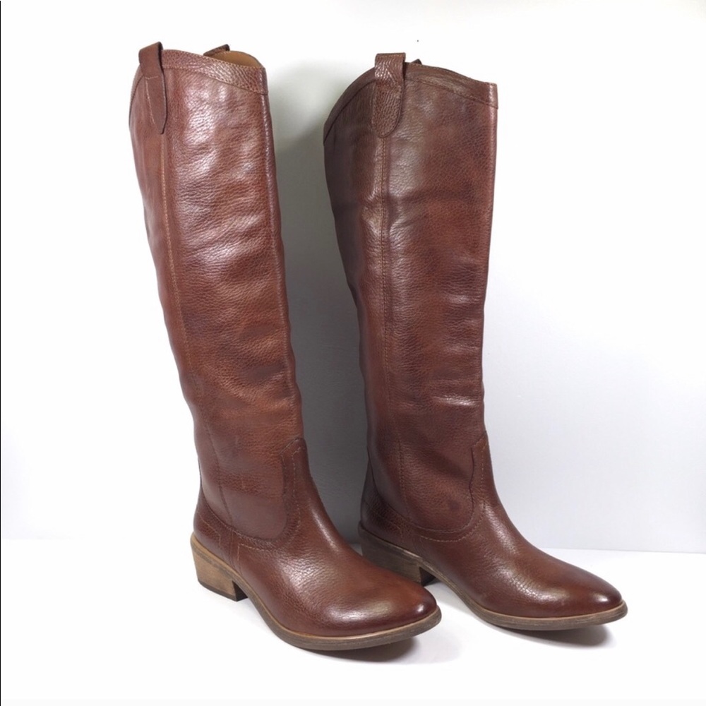 Tall leather boots